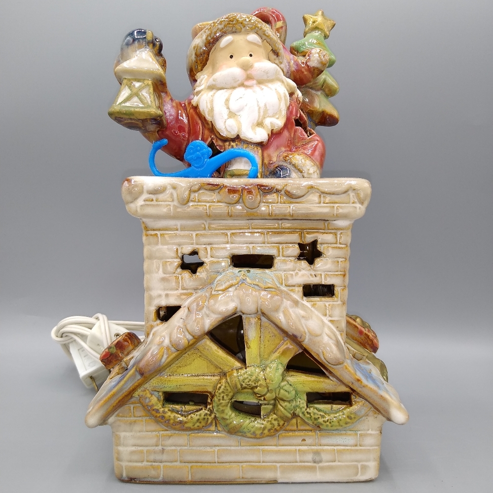 Elements Christmas Light-Up Santa in Chimney Ceramic Holiday Decor Vintage